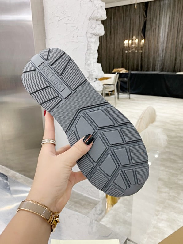 BURBERRY  Sneakers 2 Color 's