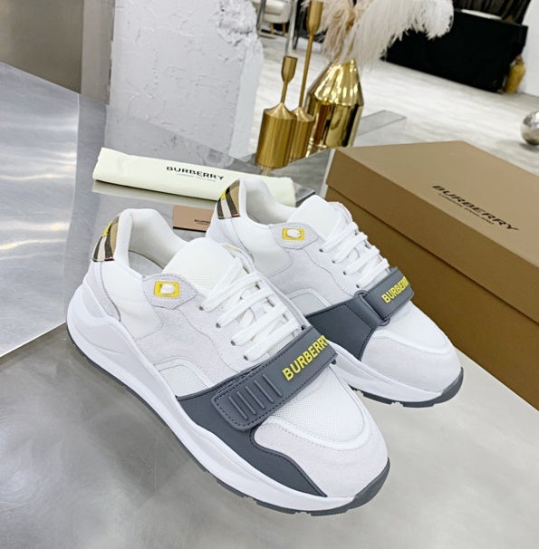 BURBERRY  Sneakers 2 Color 's