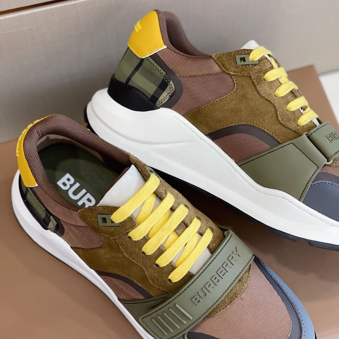 *BURBBER Sneakers Runner