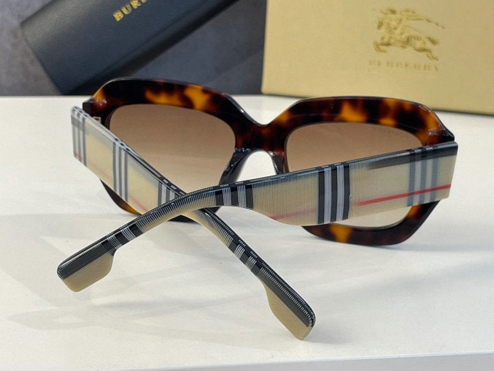 *BURBBER Sunglasses 5 Color 's