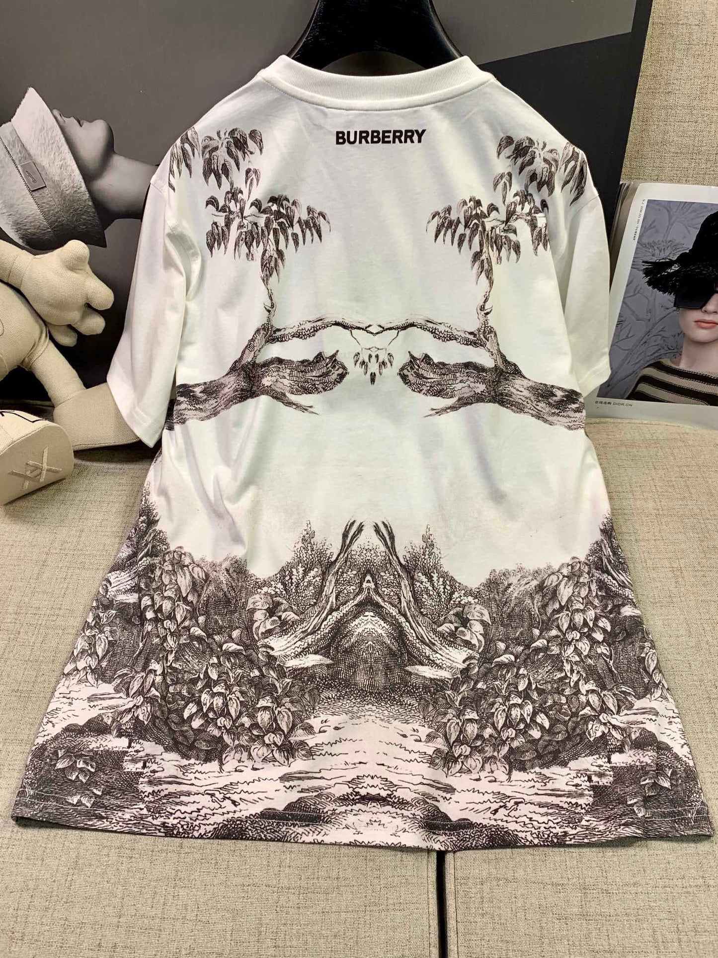 *BURBBER T- shirt Oversized Woman