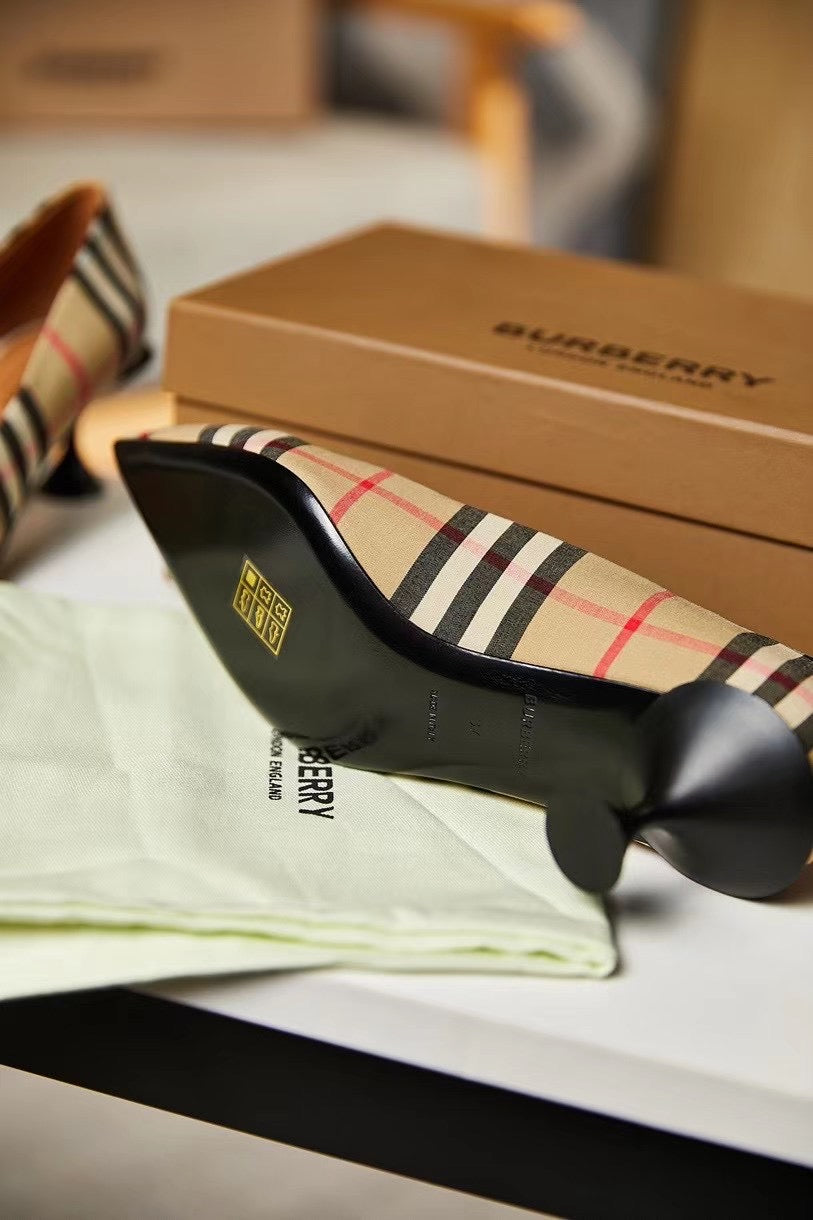 *BURBBER Shoes Plaid