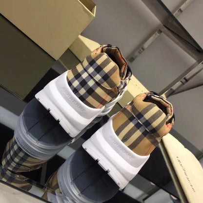 *BURBBER Sneakers White