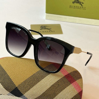 *BURBBER  Sunglasses 3 Color 's