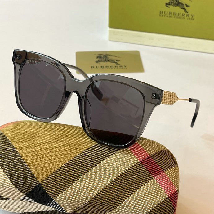 *BURBBER  Sunglasses 3 Color 's