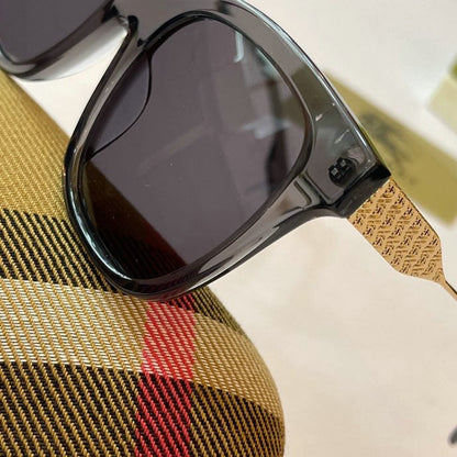 *BURBBER  Sunglasses 3 Color 's