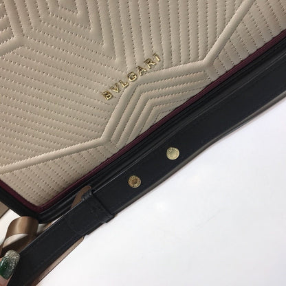 BLG  Bag White
