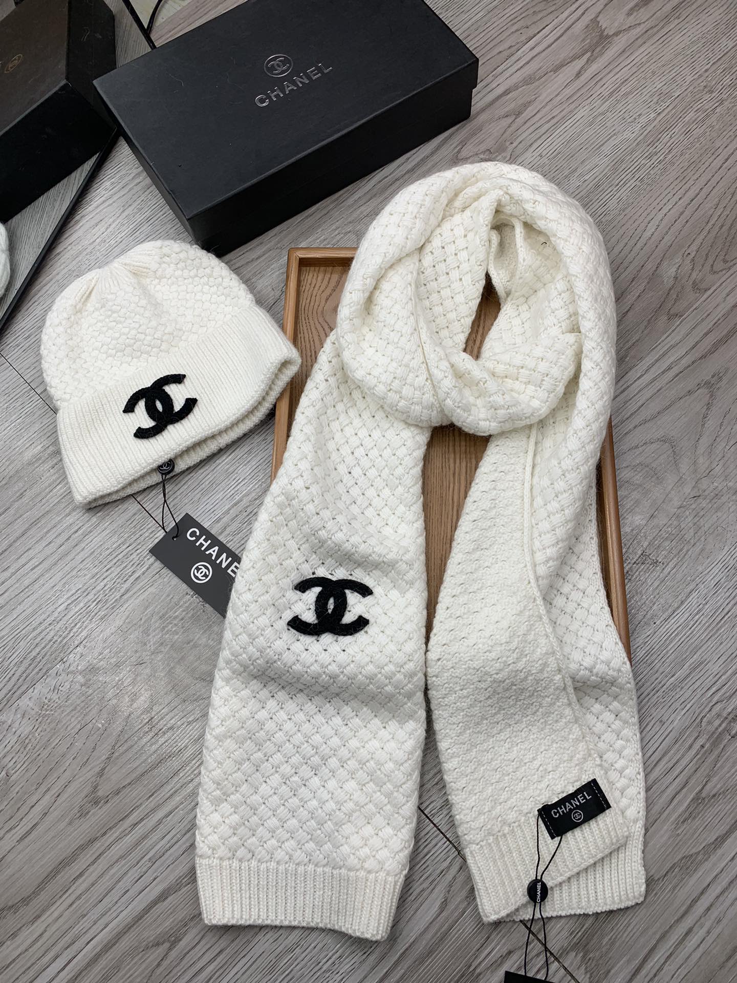 CHL Hat and Scarf Set   Knitted 4 Color s