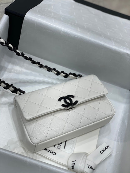 CHL  Bag White 24 cm