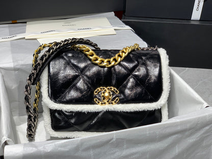 CHL Bag Shearling 25 cm