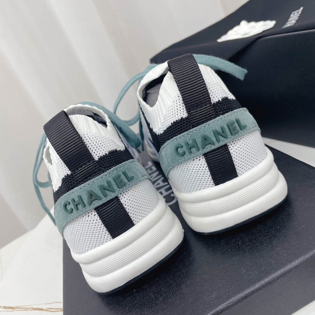 CHL  Sneakers