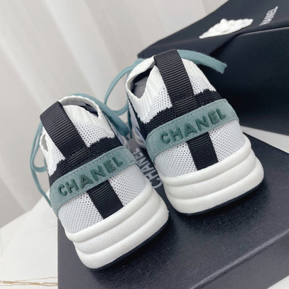 CHL  Sneakers