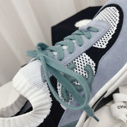 CHL  Sneakers