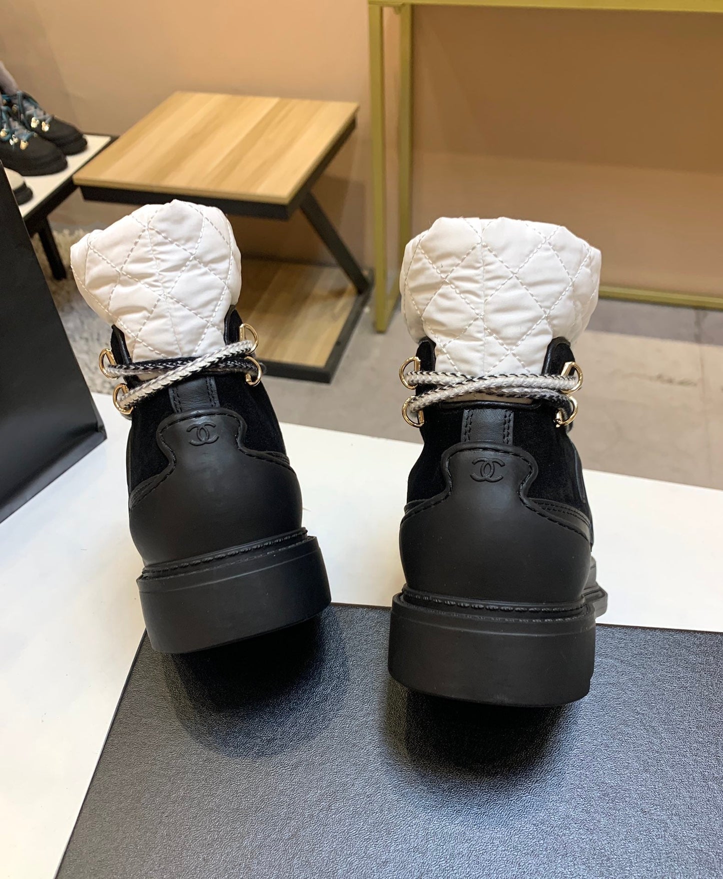 CHL  Boots