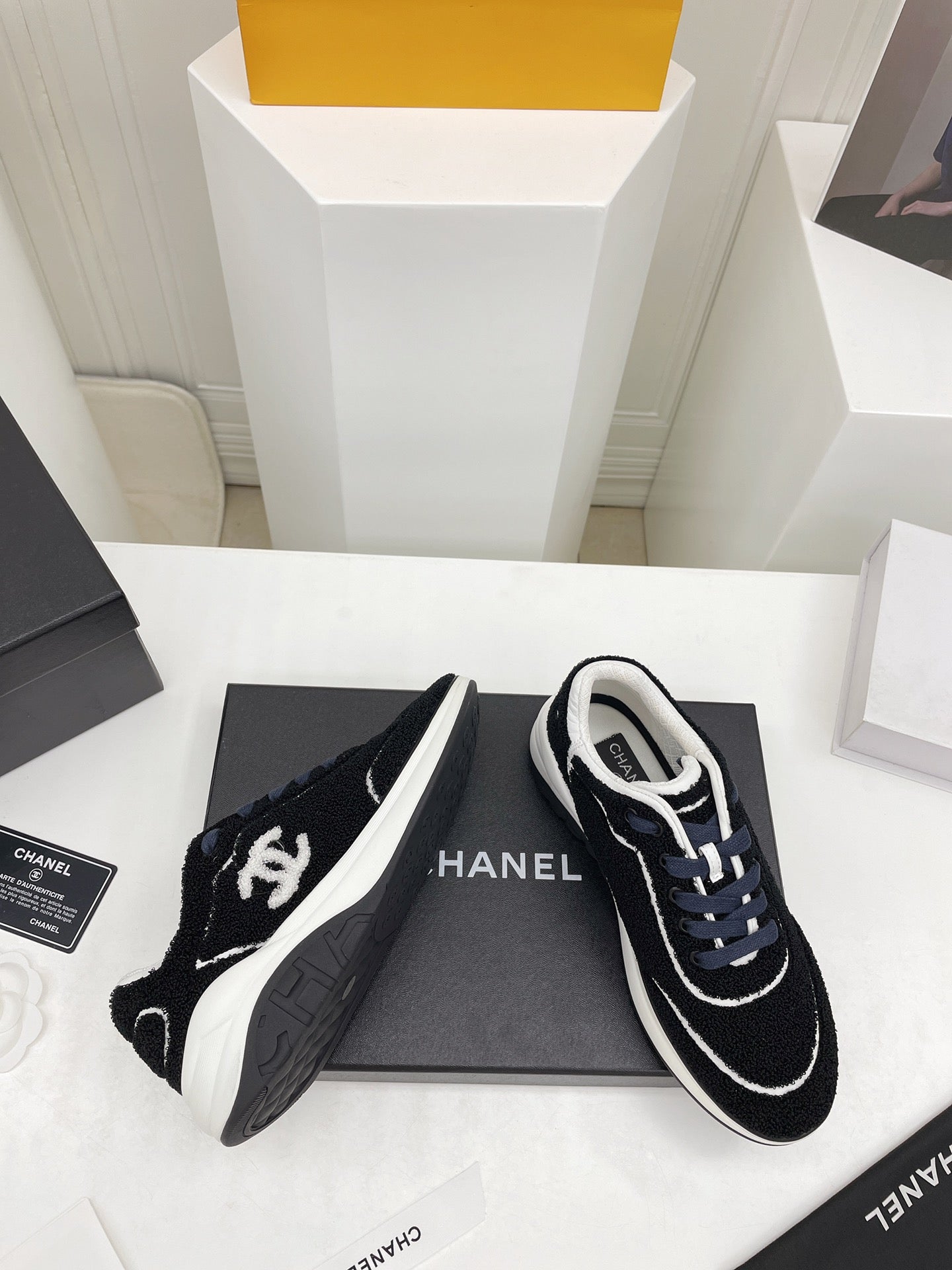 CHL  Sneakers 2 Color 's