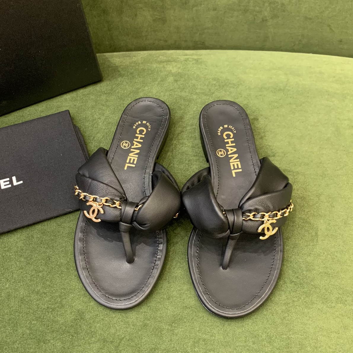 CHL   Slippers  4 color 's