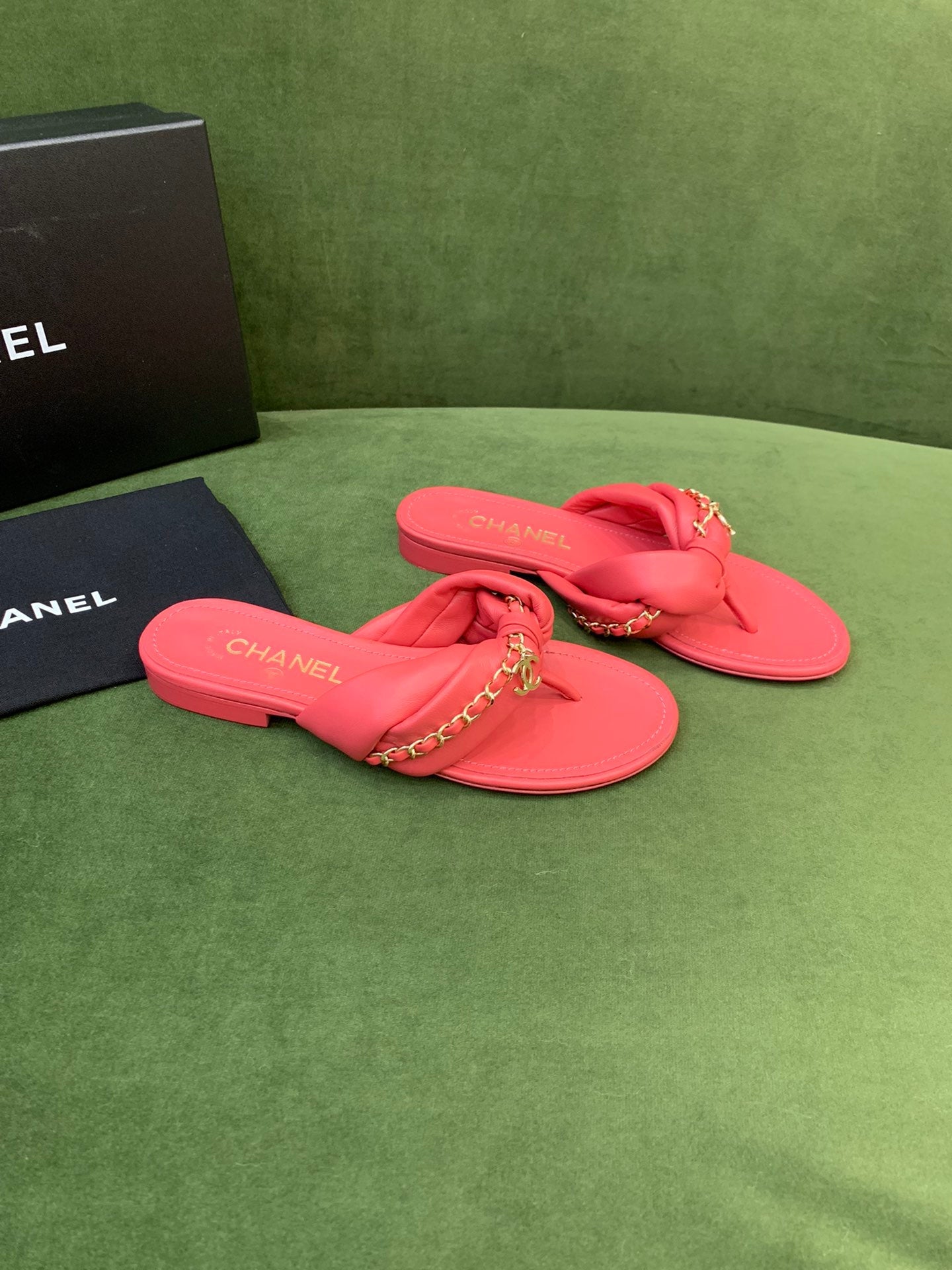 CHL   Slippers  4 color 's