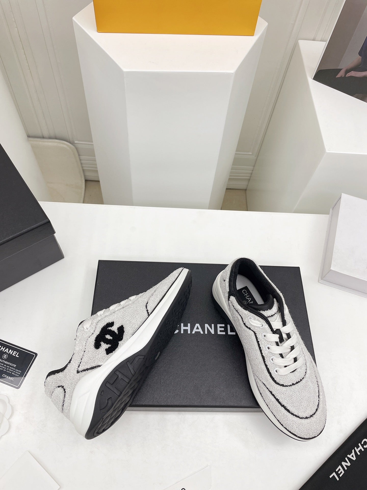 CHL  Sneakers 2 Color 's