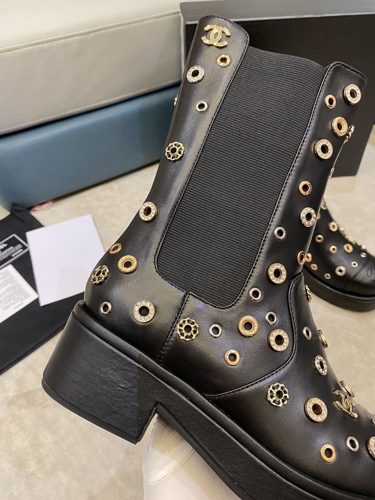 CHL  Boots