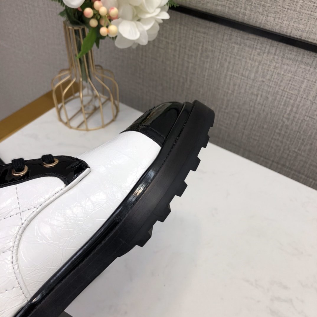 Chl Boots Black White