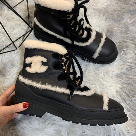 CHL  Boots Black Shearling
