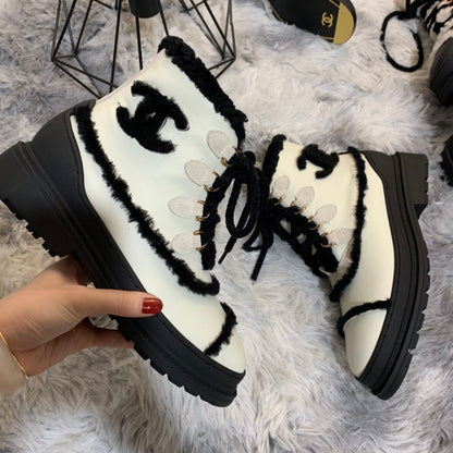 CHL  Boots White Shearling