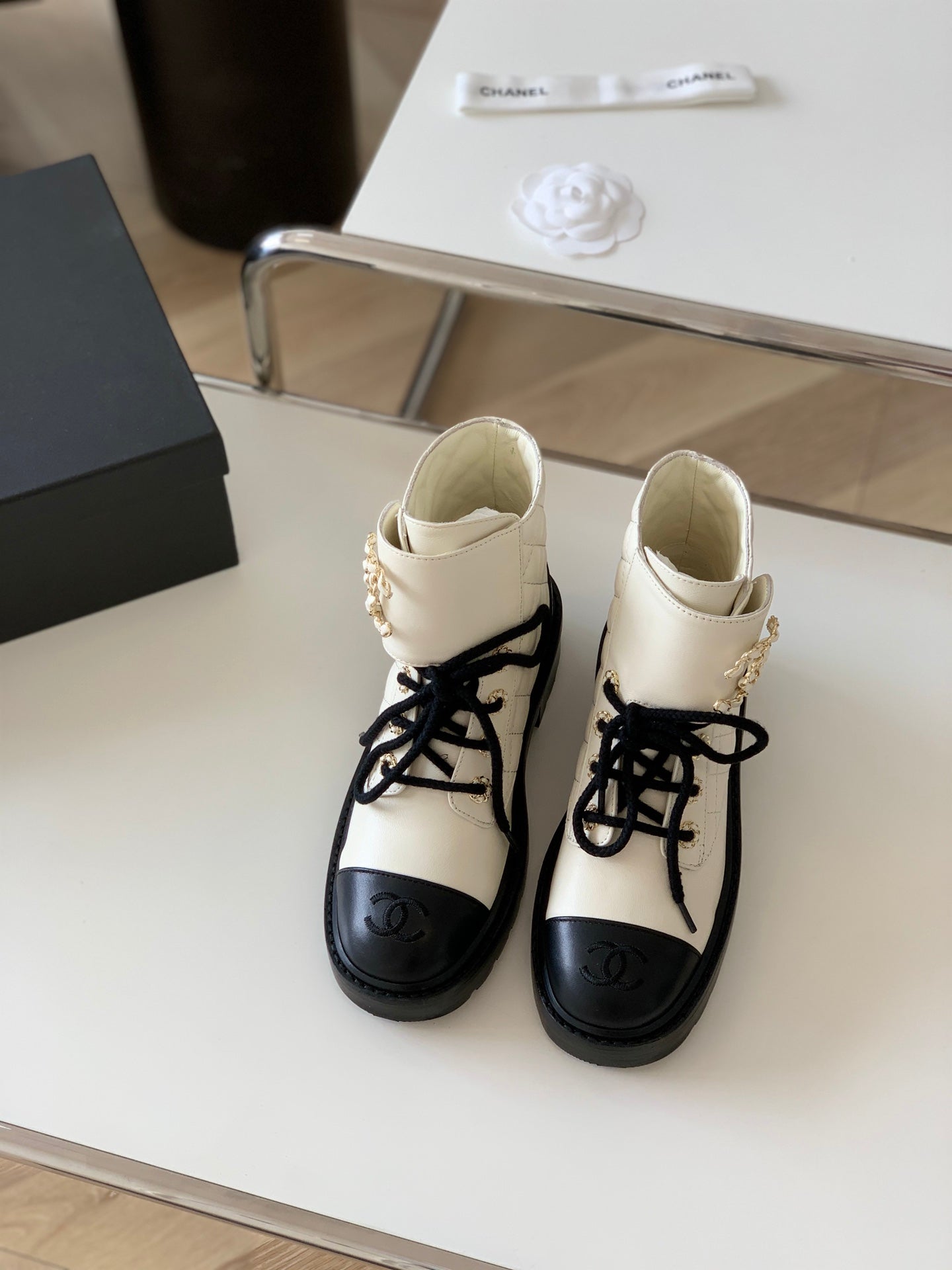 CHL  Boots 2 Color 's