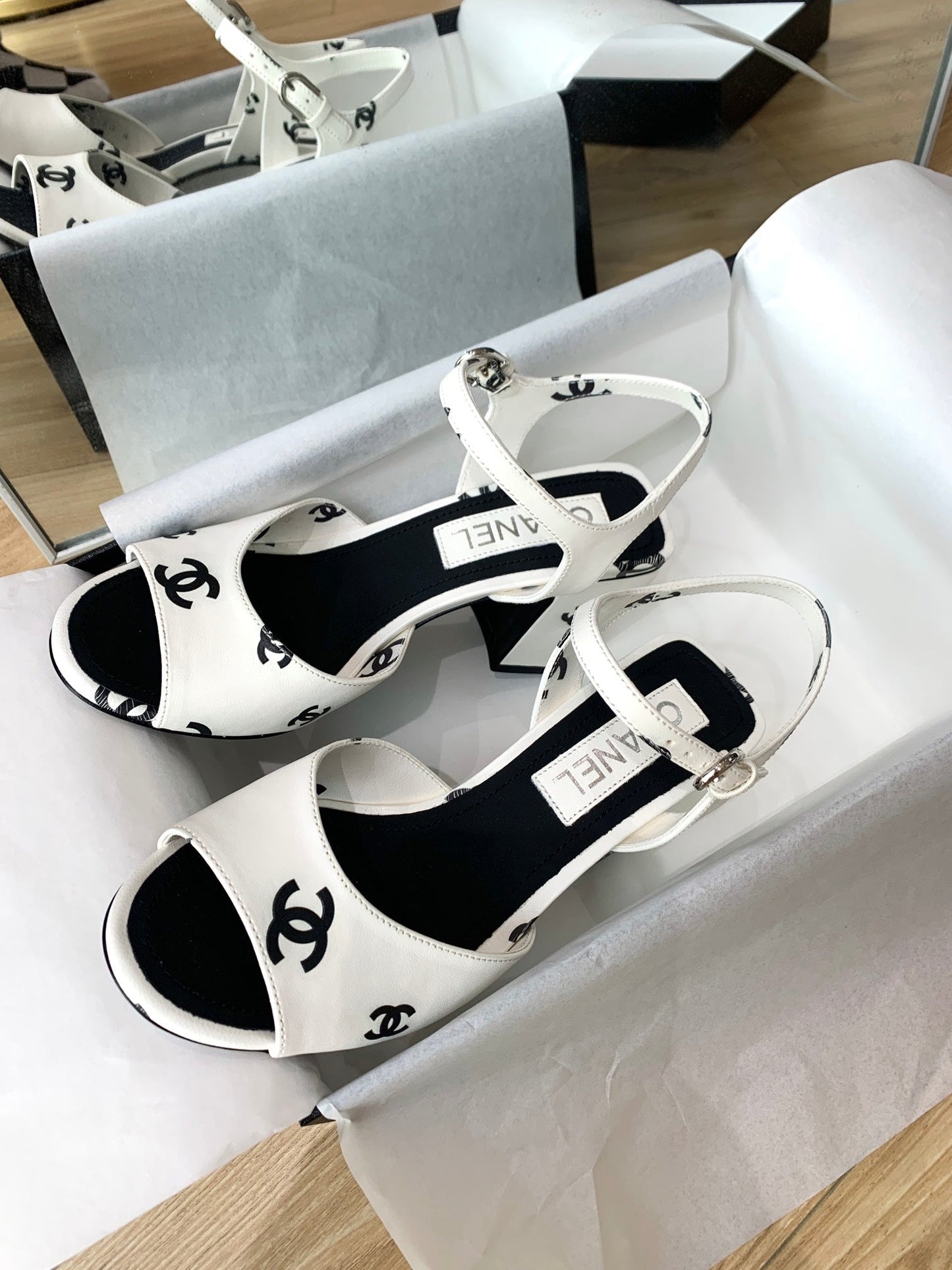 CHL Sandals Shoes Heels 2 Color s