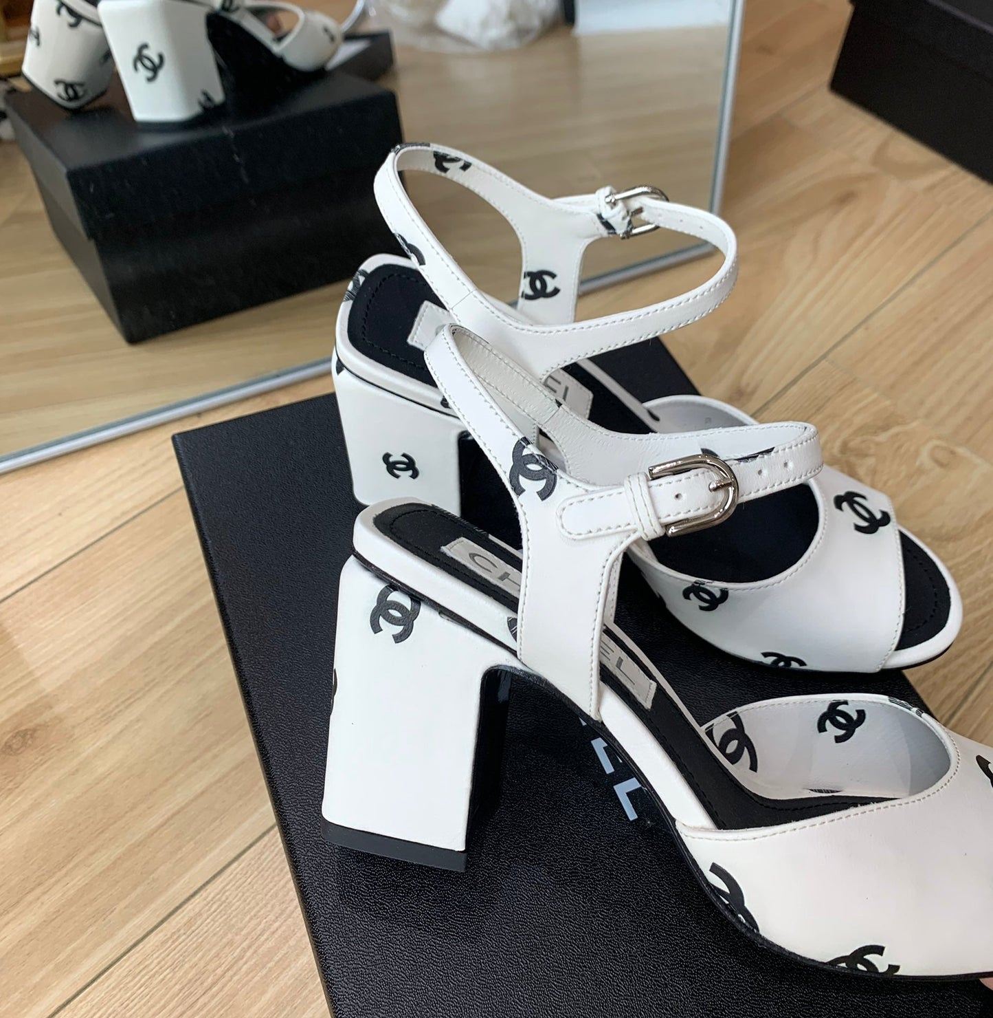 CHL Sandals Shoes Heels 2 Color s