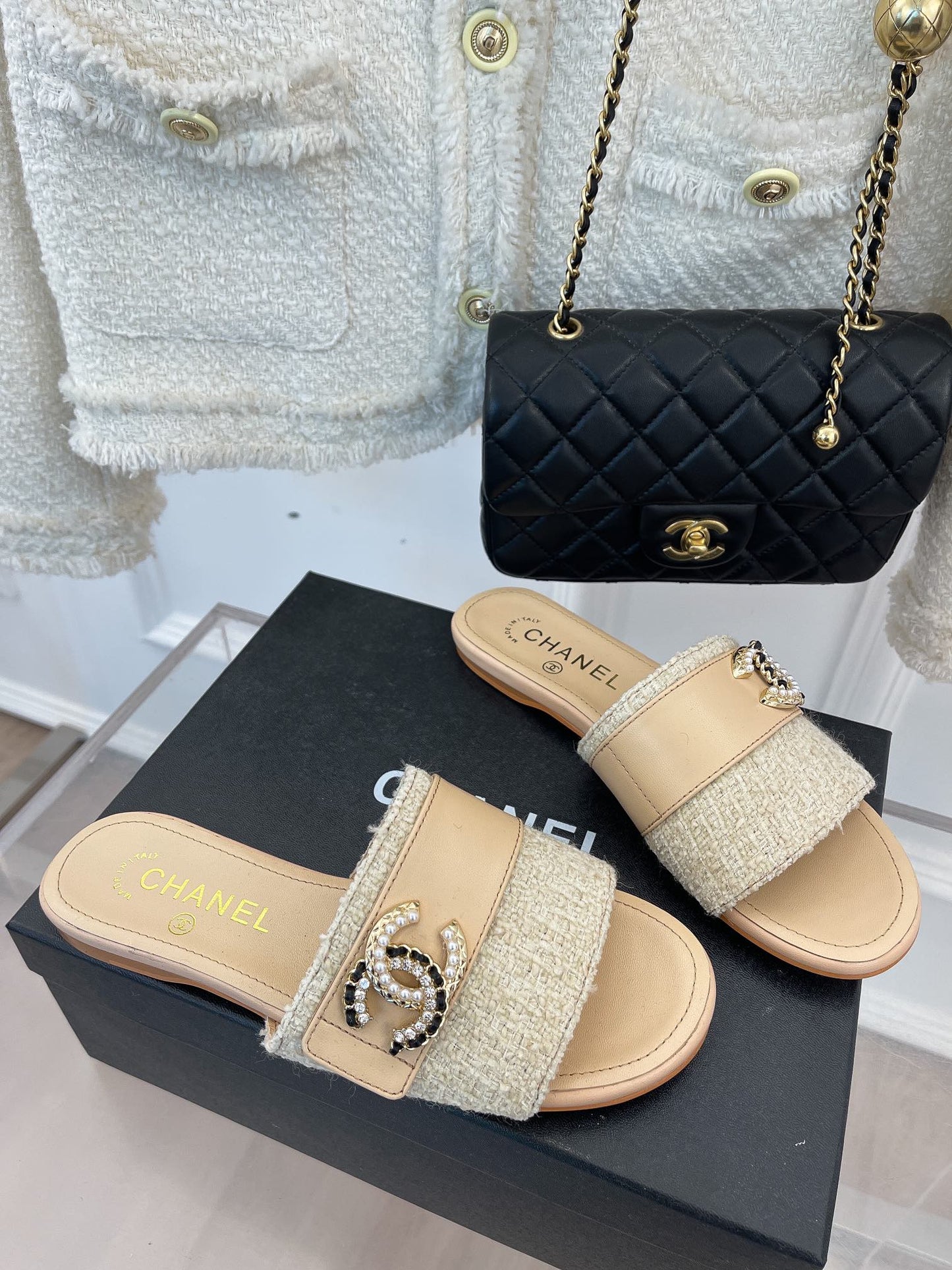 CHL  Slippers 2 Color 's