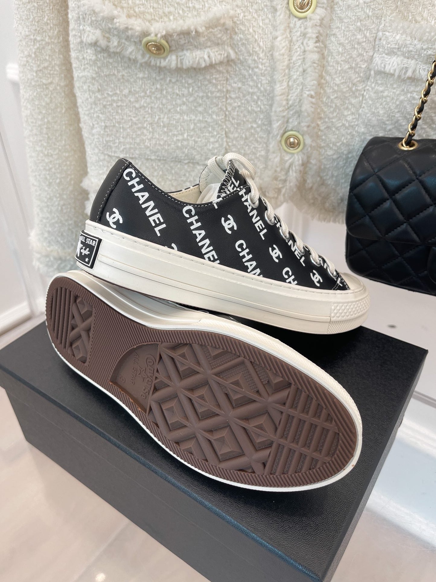 CHL  vs Convers Sneakers  2 Color 's