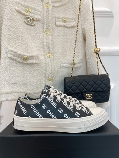 CHL  vs Convers Sneakers  2 Color 's