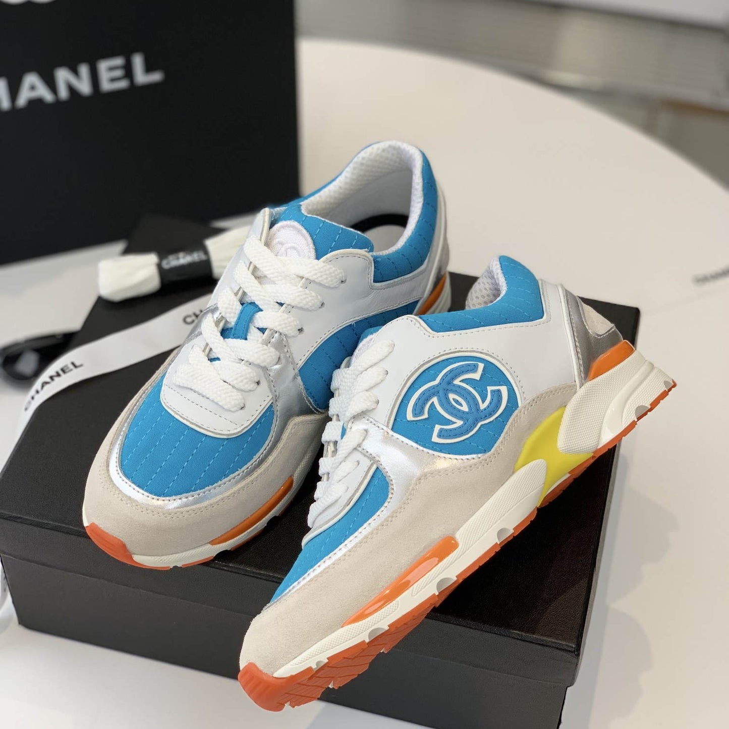 CHL  Sneakers  2 Color 's