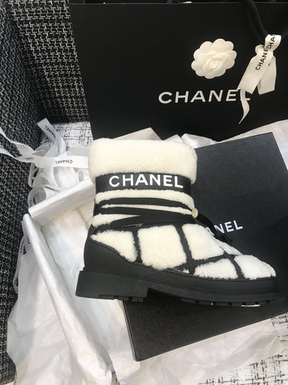 CHL UGG Boots 2 Color's