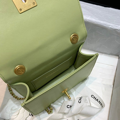 Chl Bag Green 18 cm