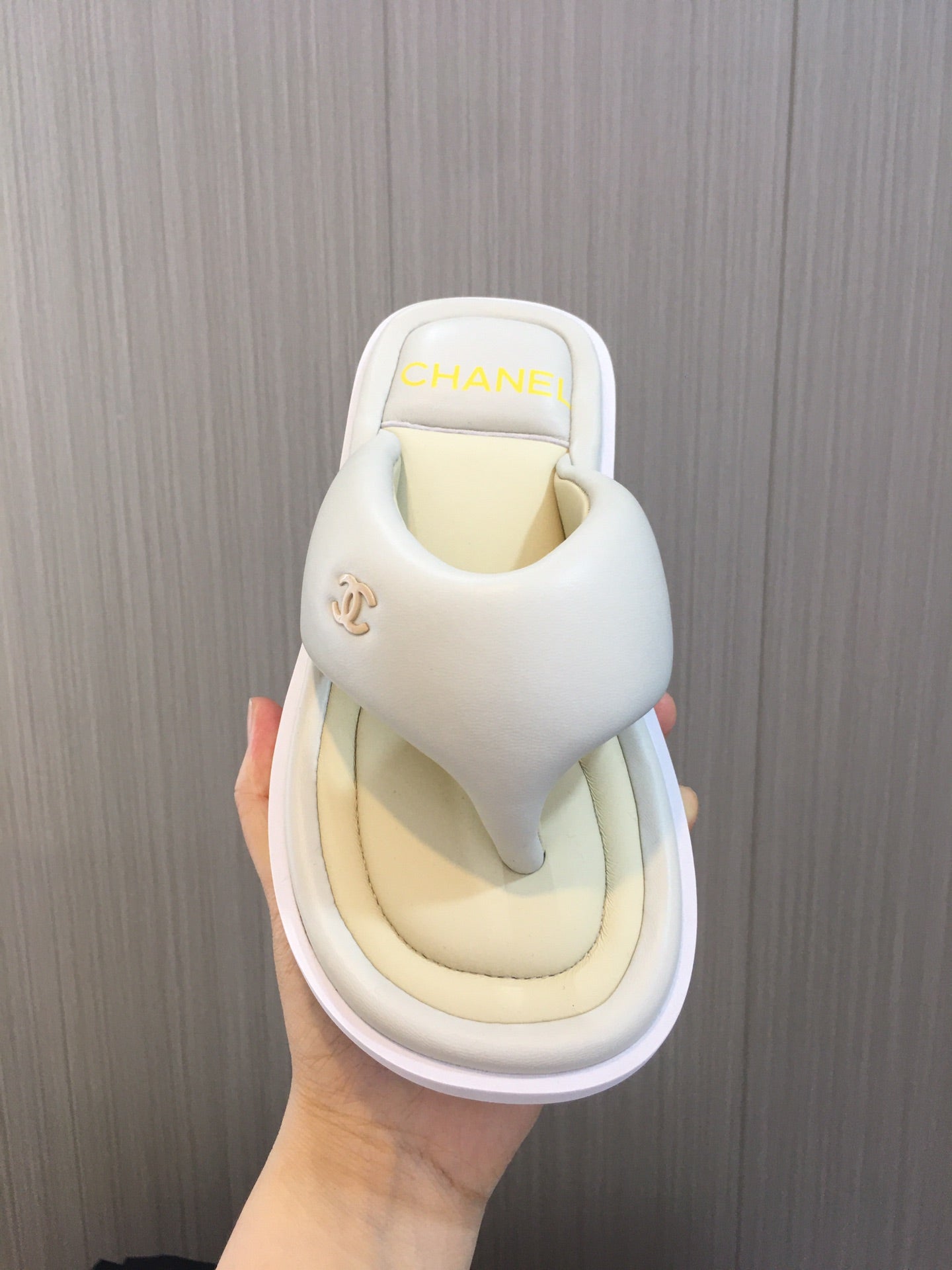 CHL  Slippers  3 color 's