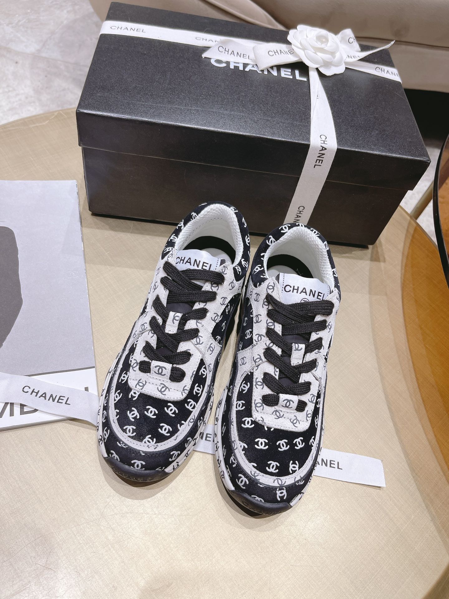 CHL Sneakers  2 Color 's