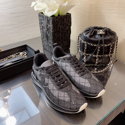 CHL Run Away  Sneakers