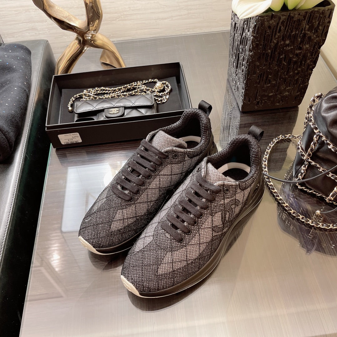 CHL Run Away  Sneakers
