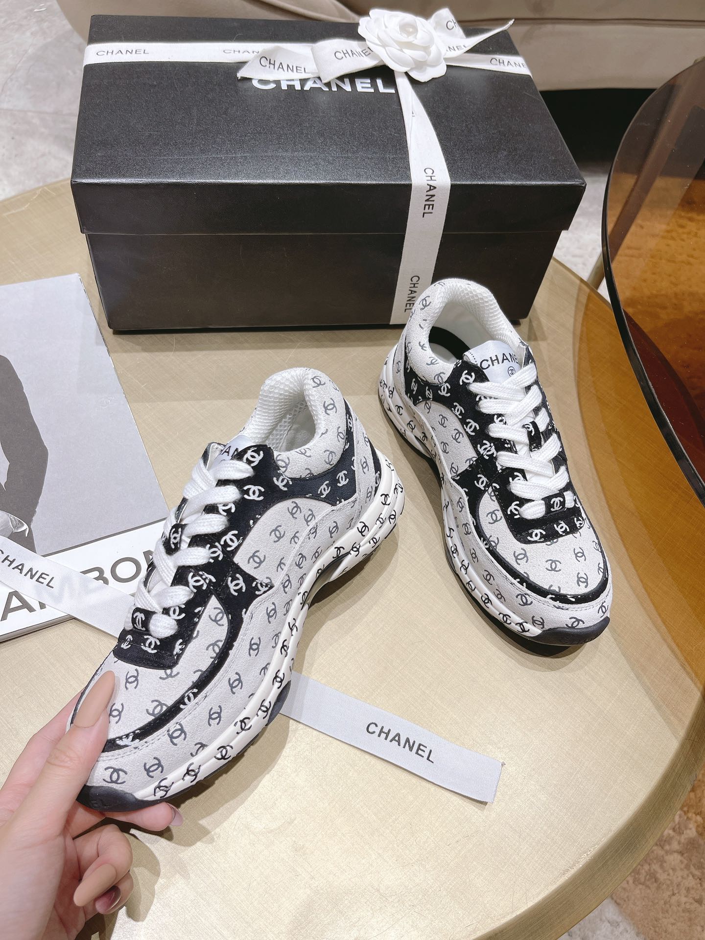 CHL Sneakers  2 Color 's