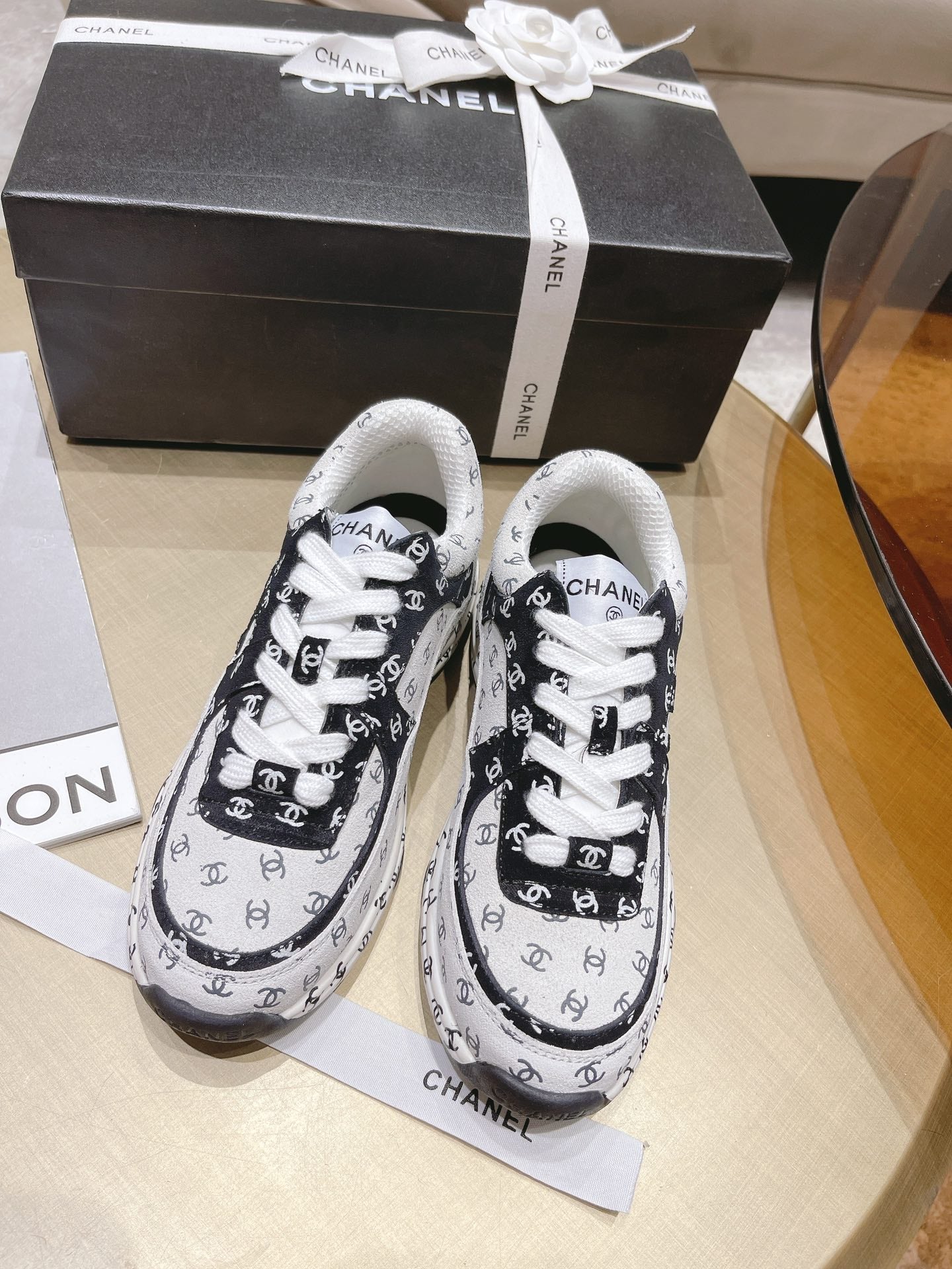 CHL Sneakers  2 Color 's