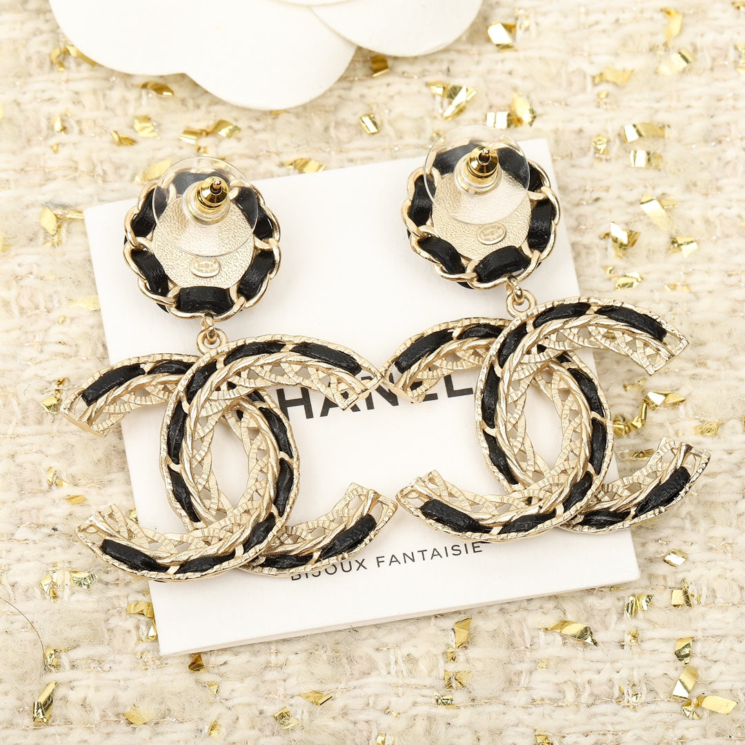 CHL   Earrings  2 color 's