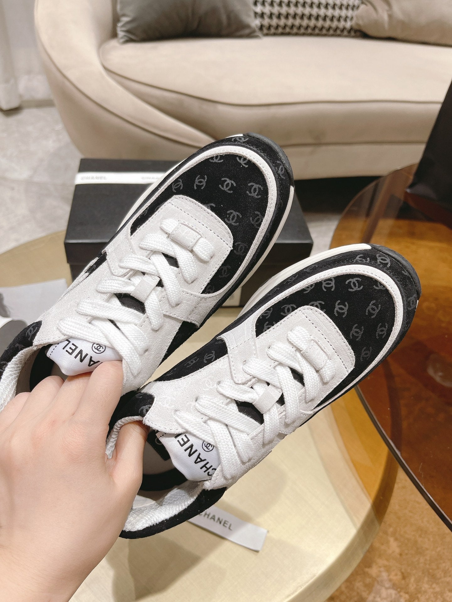 CHL Sneakers  2 Color 's