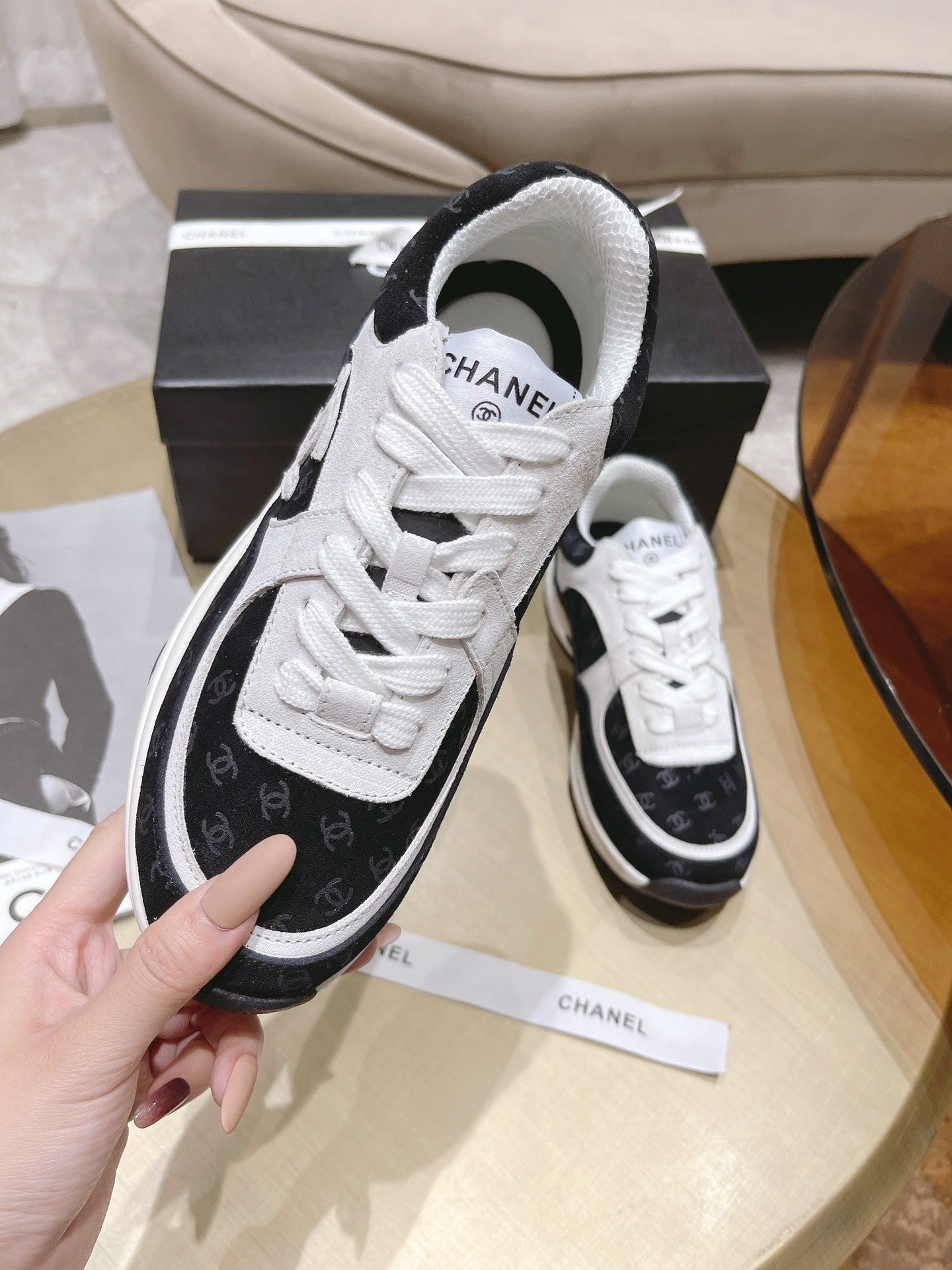 CHL Sneakers  2 Color 's