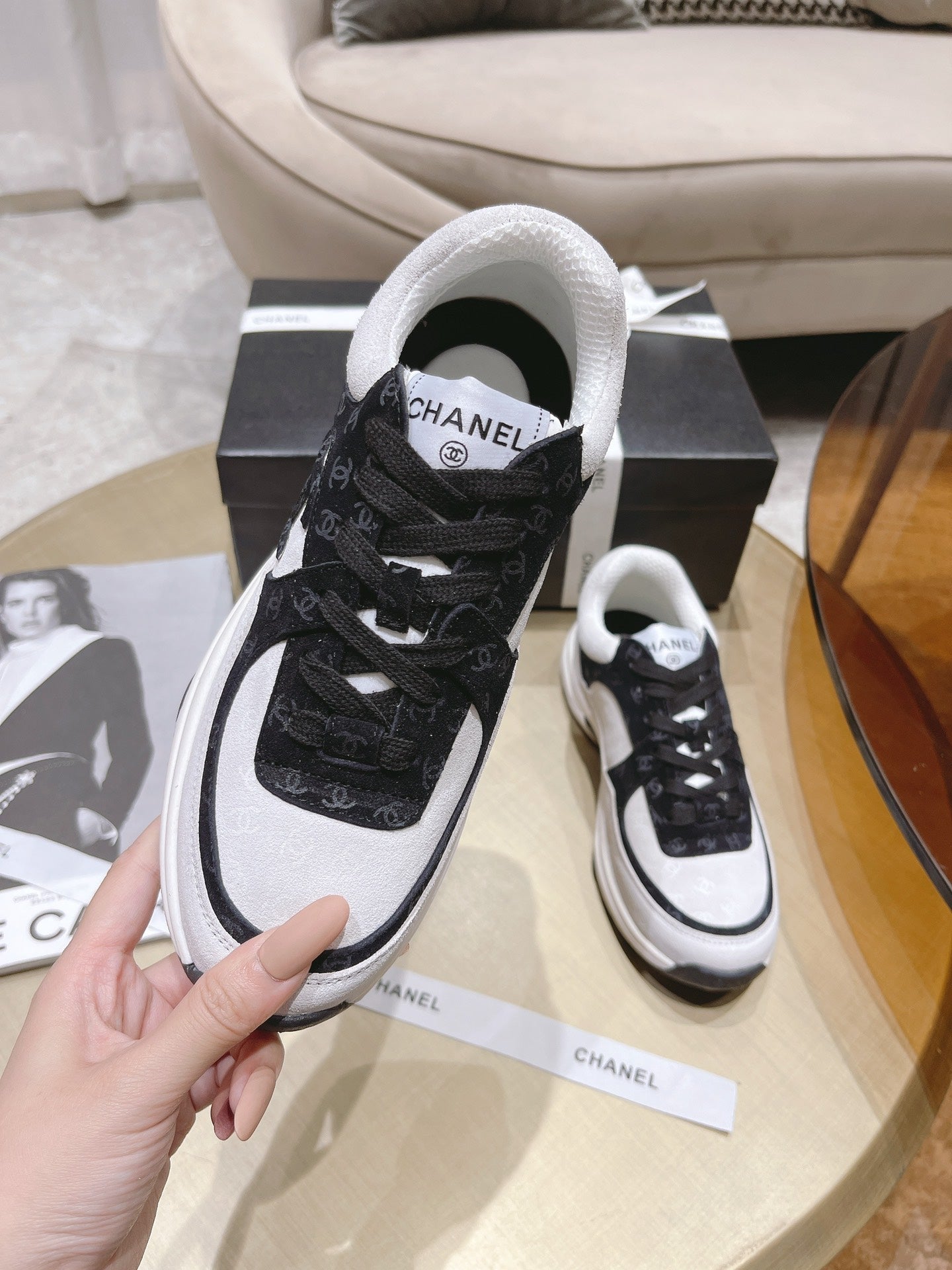 CHL Sneakers  2 Color 's