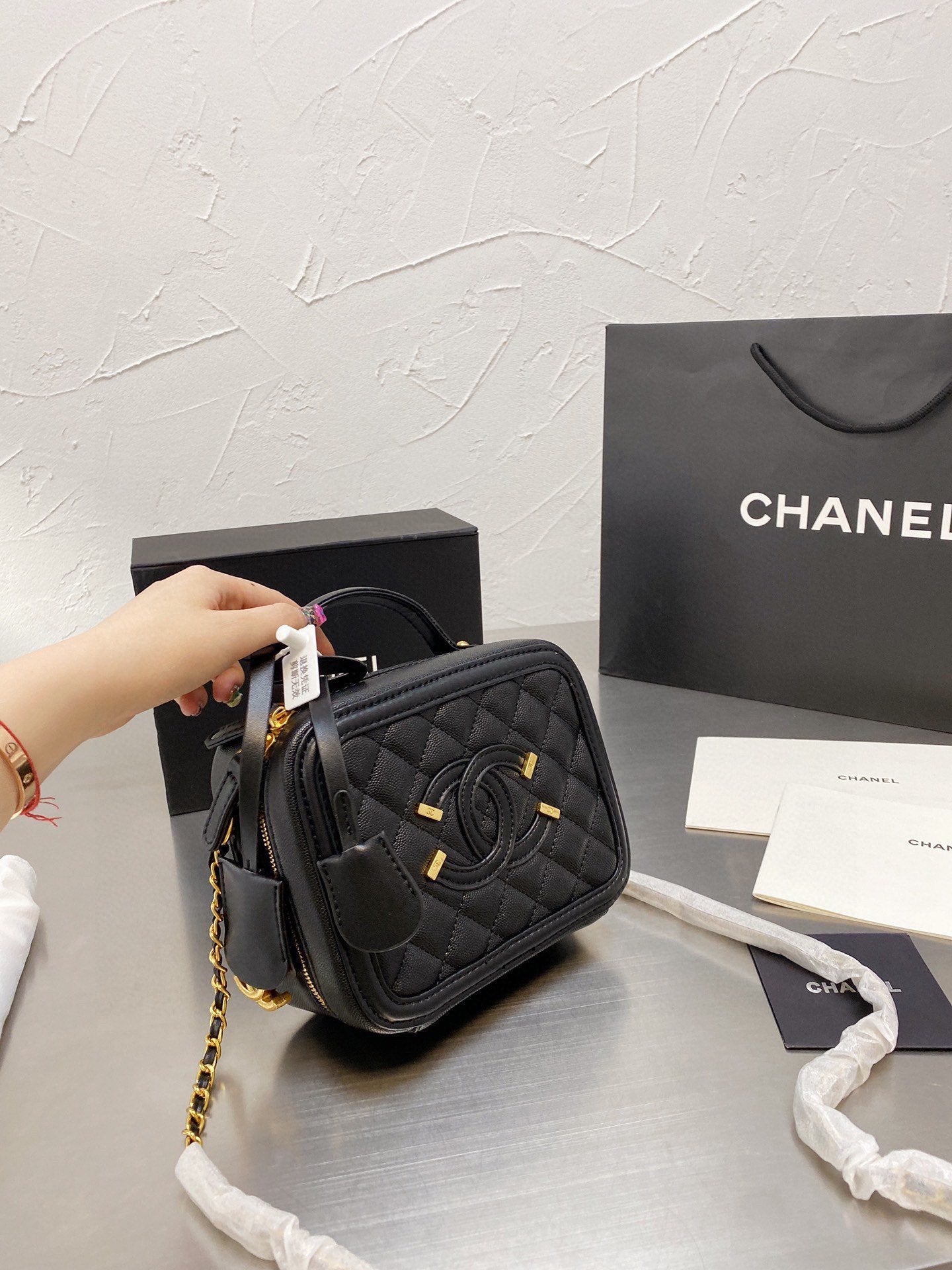 CHL Vanity Bag  Black Jumbo Logo 21 cm