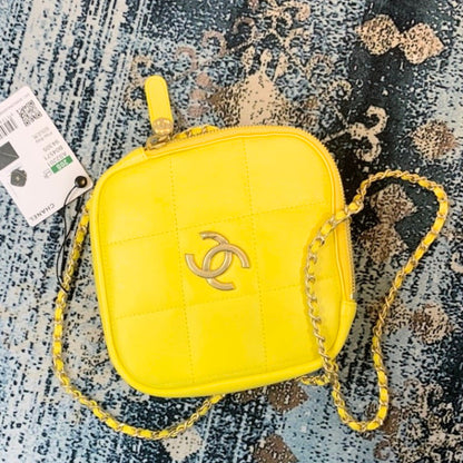 CHL Bag Yellow 20 cm