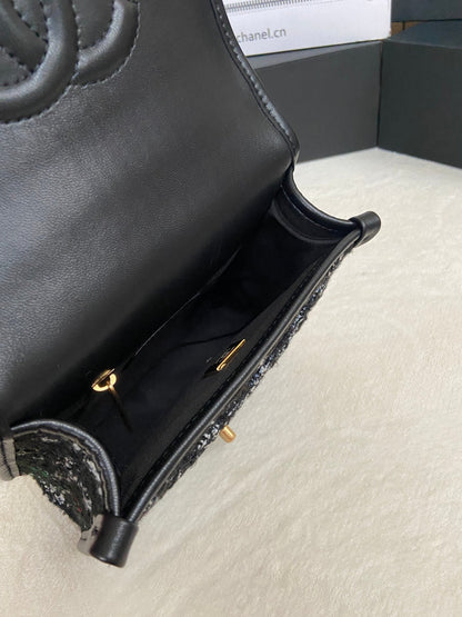 CHL  Bag Tweed  Small 20 cm