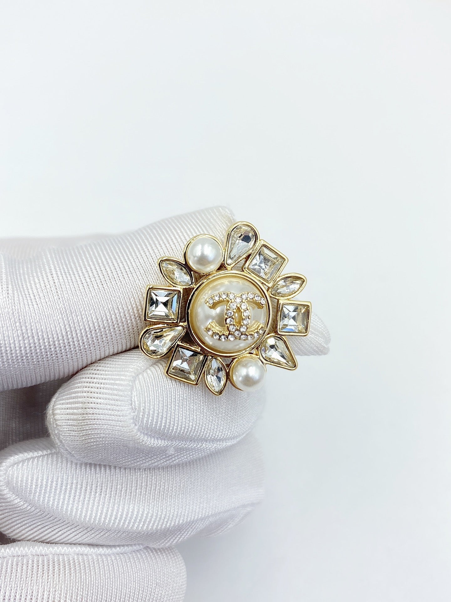 CHL Earrings Stones
