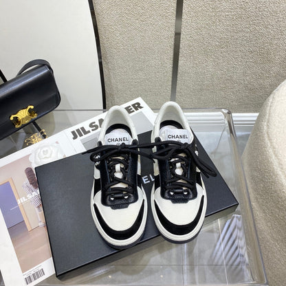 CHL  Sneakers